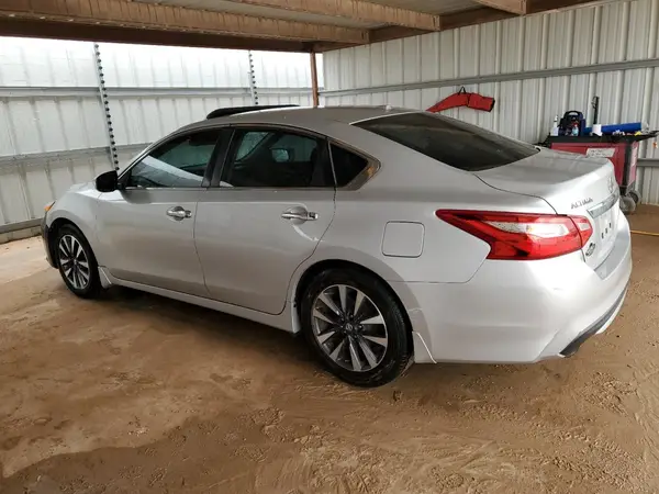 1N4AL3APXHC141781 2017 NISSAN ALTIMA - Image 2