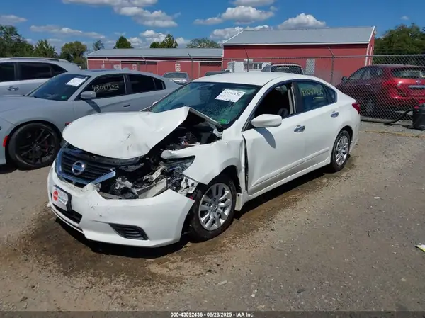 1N4AL3APXHC142249 2017 NISSAN ALTIMA - Image 2