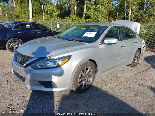 1N4AL3APXHC142770 2017 NISSAN ALTIMA - Image 2