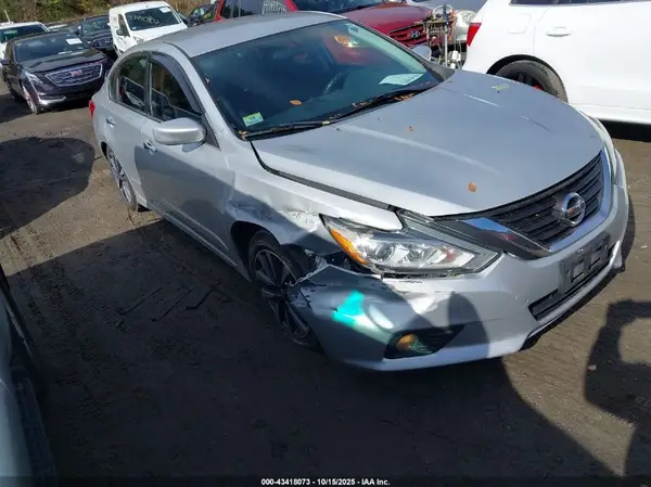1N4AL3APXHC142834 2017 NISSAN ALTIMA - Image 1