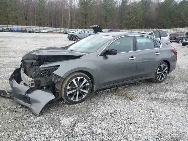 1N4AL3APXHC152361 2017 NISSAN ALTIMA - Image 1