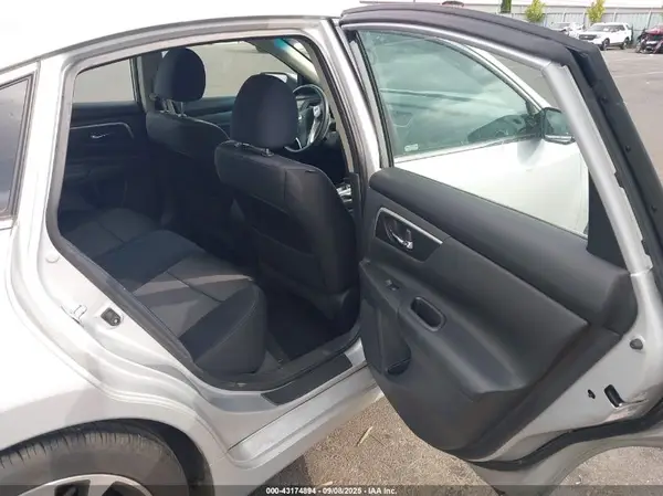 1N4AL3APXHC160749 2017 NISSAN ALTIMA - Image 8