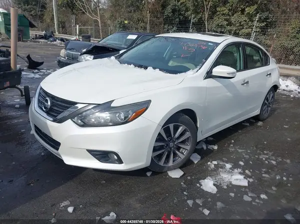 1N4AL3APXHC161612 2017 NISSAN ALTIMA - Image 2