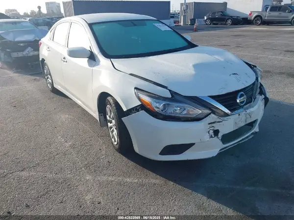 1N4AL3APXHC161643 2017 NISSAN ALTIMA - Image 1