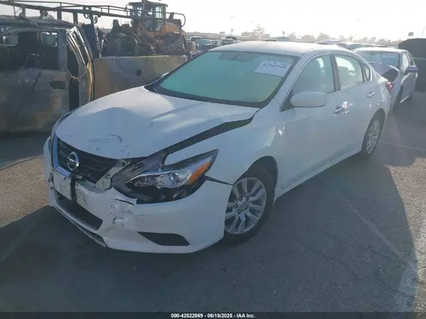 1N4AL3APXHC161643 2017 NISSAN ALTIMA - Image 2
