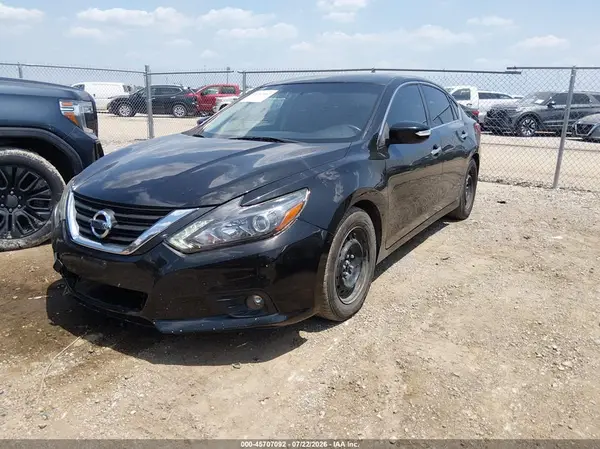 1N4AL3APXHC164073 2017 NISSAN ALTIMA - Image 2