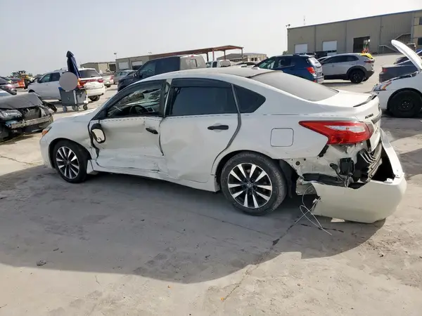 1N4AL3APXHC166499 2017 NISSAN ALTIMA - Image 2