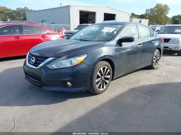 1N4AL3APXHC169483 2017 NISSAN ALTIMA - Image 2