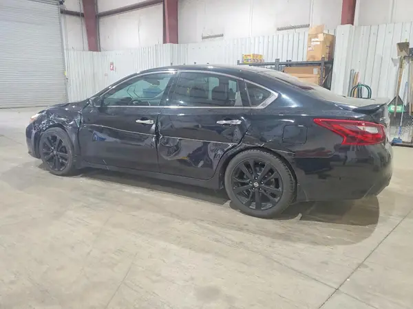 1N4AL3APXHC169676 2017 NISSAN ALTIMA - Image 2
