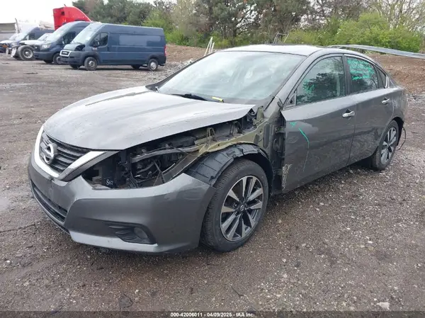1N4AL3APXHC171279 2017 NISSAN ALTIMA - Image 2