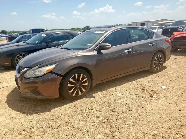 1N4AL3APXHC176224 2017 NISSAN ALTIMA - Image 1