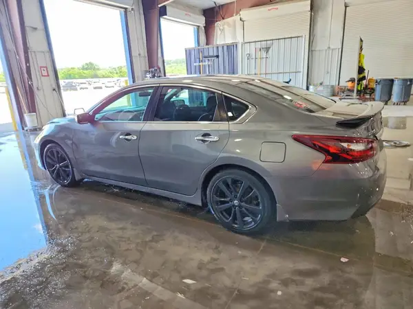 1N4AL3APXHC177809 2017 NISSAN ALTIMA - Image 2