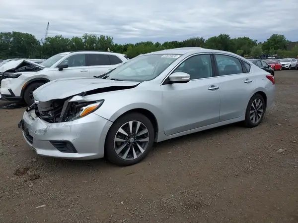 1N4AL3APXHC184582 2017 NISSAN ALTIMA - Image 1