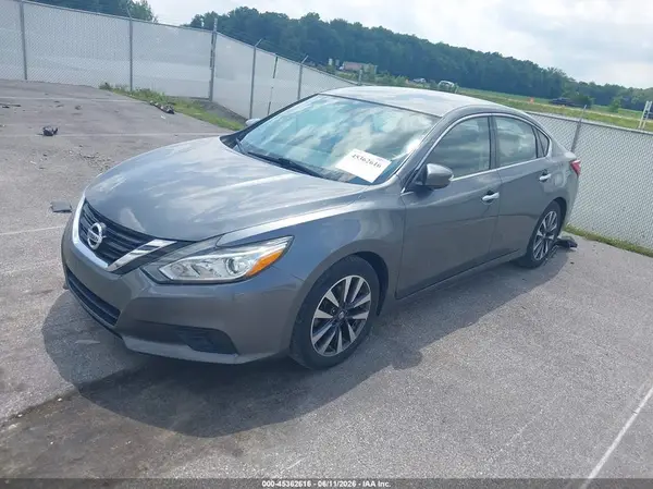 1N4AL3APXHC193668 2017 NISSAN ALTIMA - Image 2