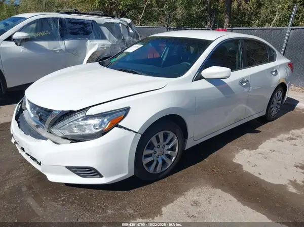 1N4AL3APXHC197087 2017 NISSAN ALTIMA - Image 2