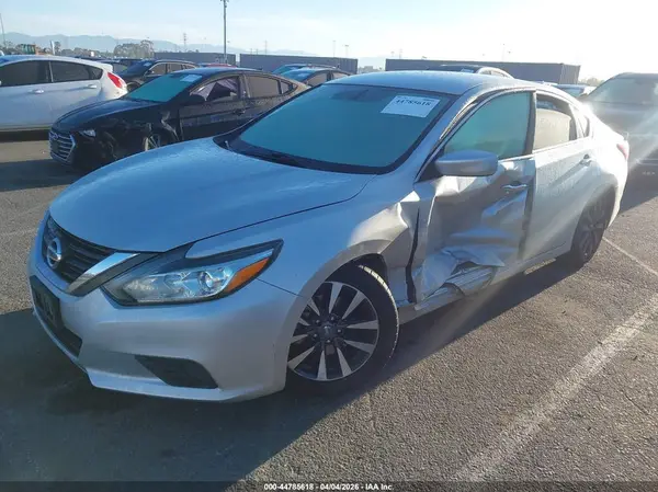 1N4AL3APXHC197932 2017 NISSAN ALTIMA - Image 2