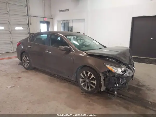 1N4AL3APXHC199325 2017 NISSAN ALTIMA - Image 1