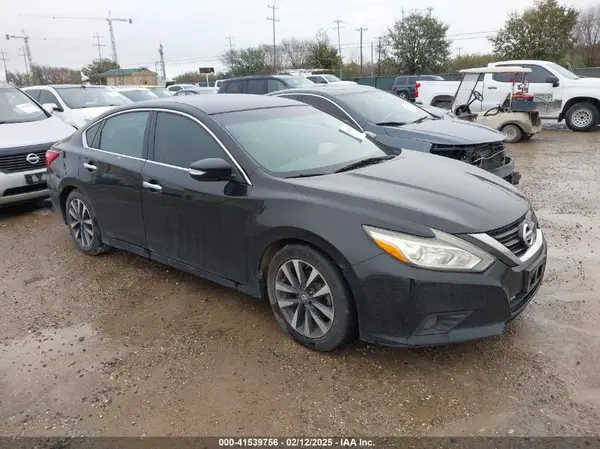 1N4AL3APXHC199700 2017 NISSAN ALTIMA - Image 1