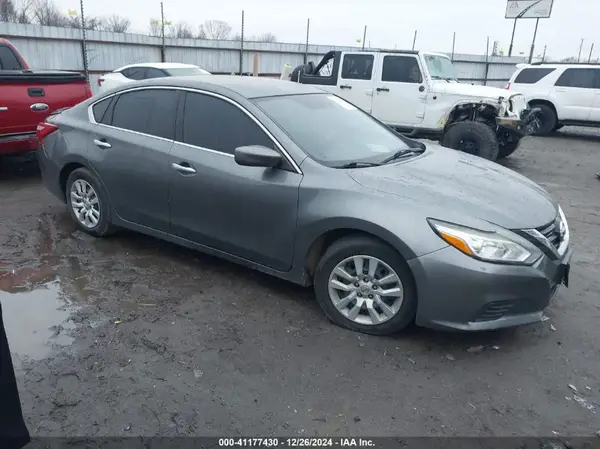 1N4AL3APXHC203857 2017 NISSAN ALTIMA - Image 1