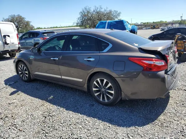 1N4AL3APXHC204331 2017 NISSAN ALTIMA - Image 2