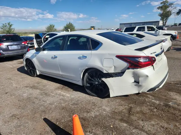 1N4AL3APXHC204720 2017 NISSAN ALTIMA - Image 2
