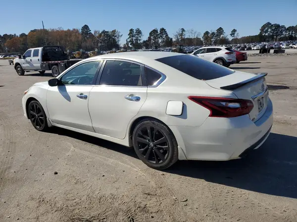 1N4AL3APXHC205480 2017 NISSAN ALTIMA - Image 2