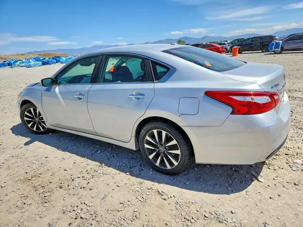1N4AL3APXHC206158 2017 NISSAN ALTIMA - Image 2