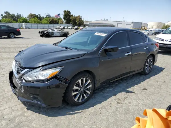 1N4AL3APXHC206810 2017 NISSAN ALTIMA - Image 1