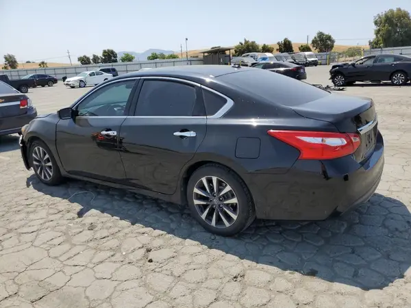 1N4AL3APXHC206810 2017 NISSAN ALTIMA - Image 2