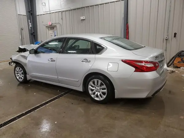 1N4AL3APXHC209805 2017 NISSAN ALTIMA - Image 2