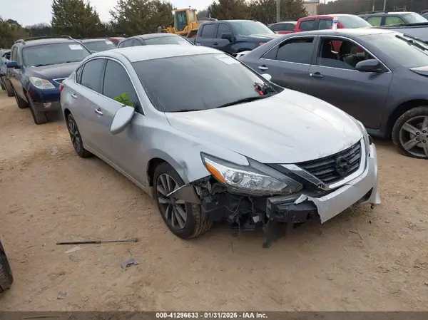 1N4AL3APXHC211778 2017 NISSAN ALTIMA - Image 1