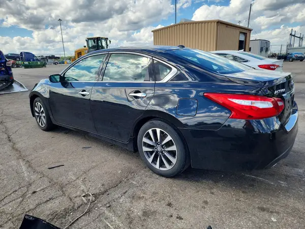 1N4AL3APXHC218469 2017 NISSAN ALTIMA - Image 2
