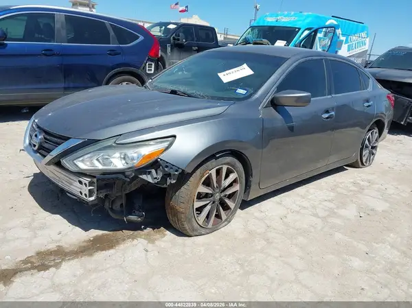1N4AL3APXHC219735 2017 NISSAN ALTIMA - Image 2