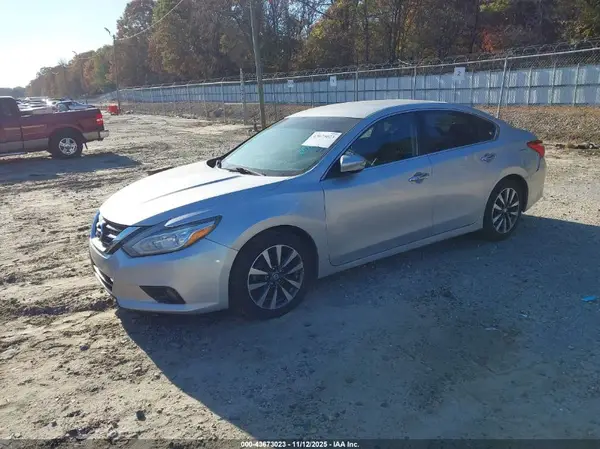 1N4AL3APXHC227561 2017 NISSAN ALTIMA - Image 2