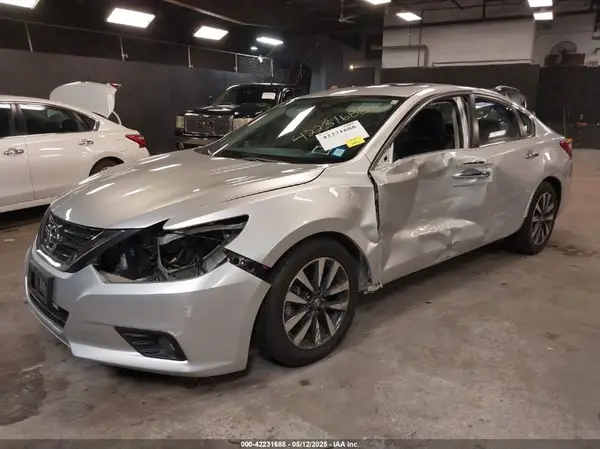 1N4AL3APXHC228371 2017 NISSAN ALTIMA - Image 2