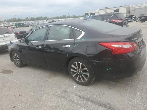 1N4AL3APXHC228967 2017 NISSAN ALTIMA - Image 2