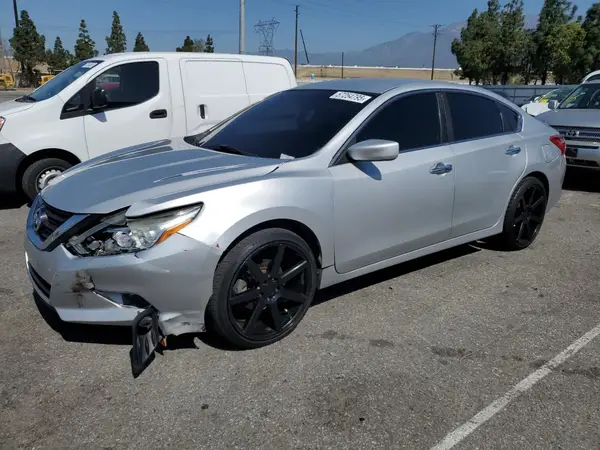 1N4AL3APXHC232386 2017 NISSAN ALTIMA - Image 1