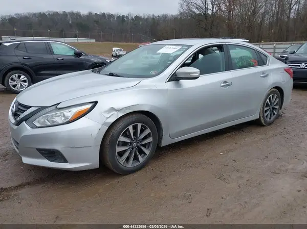 1N4AL3APXHC234137 2017 NISSAN ALTIMA - Image 2