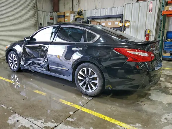 1N4AL3APXHC236731 2017 NISSAN ALTIMA - Image 2