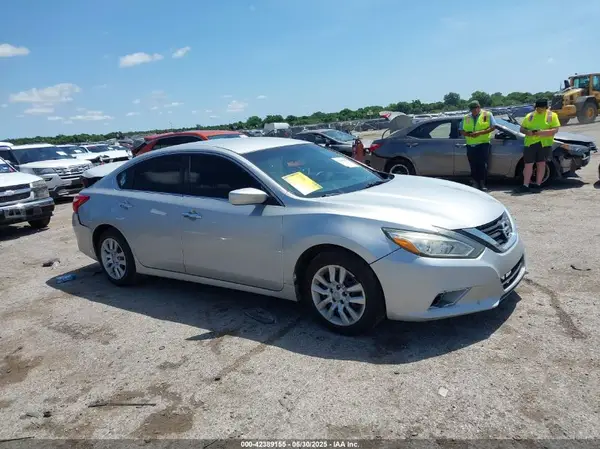 1N4AL3APXHC248555 2017 NISSAN ALTIMA - Image 1