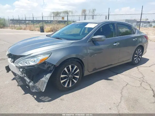 1N4AL3APXHC256879 2017 NISSAN ALTIMA - Image 2