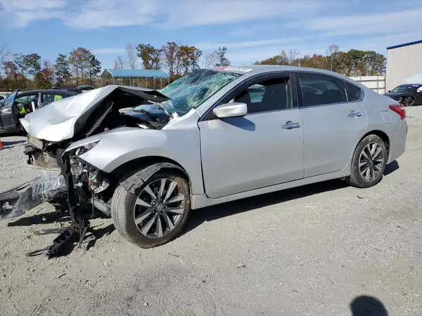 1N4AL3APXHC258373 2017 NISSAN ALTIMA - Image 1