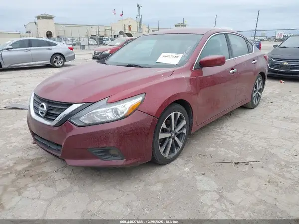 1N4AL3APXHC258664 2017 NISSAN ALTIMA - Image 2