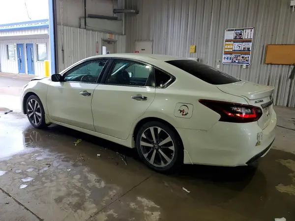 1N4AL3APXHC259944 2017 NISSAN ALTIMA - Image 2