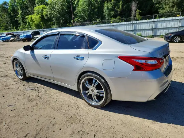 1N4AL3APXHC260172 2017 NISSAN ALTIMA - Image 2