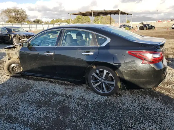 1N4AL3APXHC261841 2017 NISSAN ALTIMA - Image 2