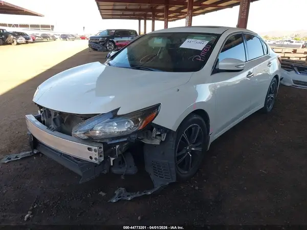 1N4AL3APXHC267042 2017 NISSAN ALTIMA - Image 2