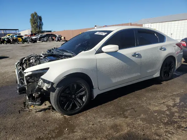 1N4AL3APXHC267705 2017 NISSAN ALTIMA - Image 1