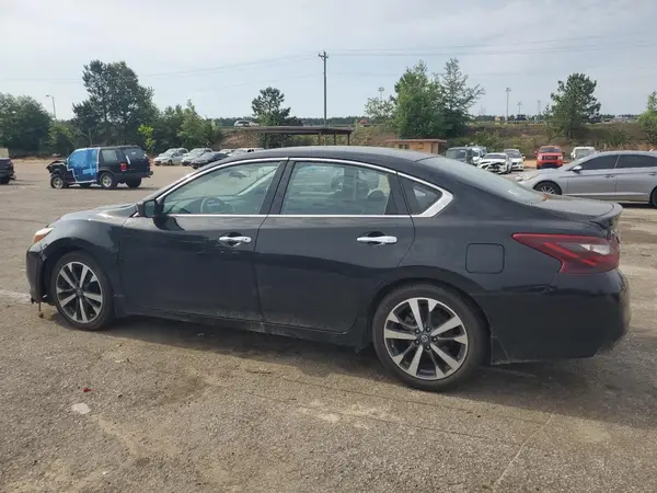 1N4AL3APXHC267798 2017 NISSAN ALTIMA - Image 2