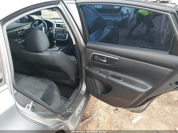 1N4AL3APXHC271074 2017 NISSAN ALTIMA - Image 8